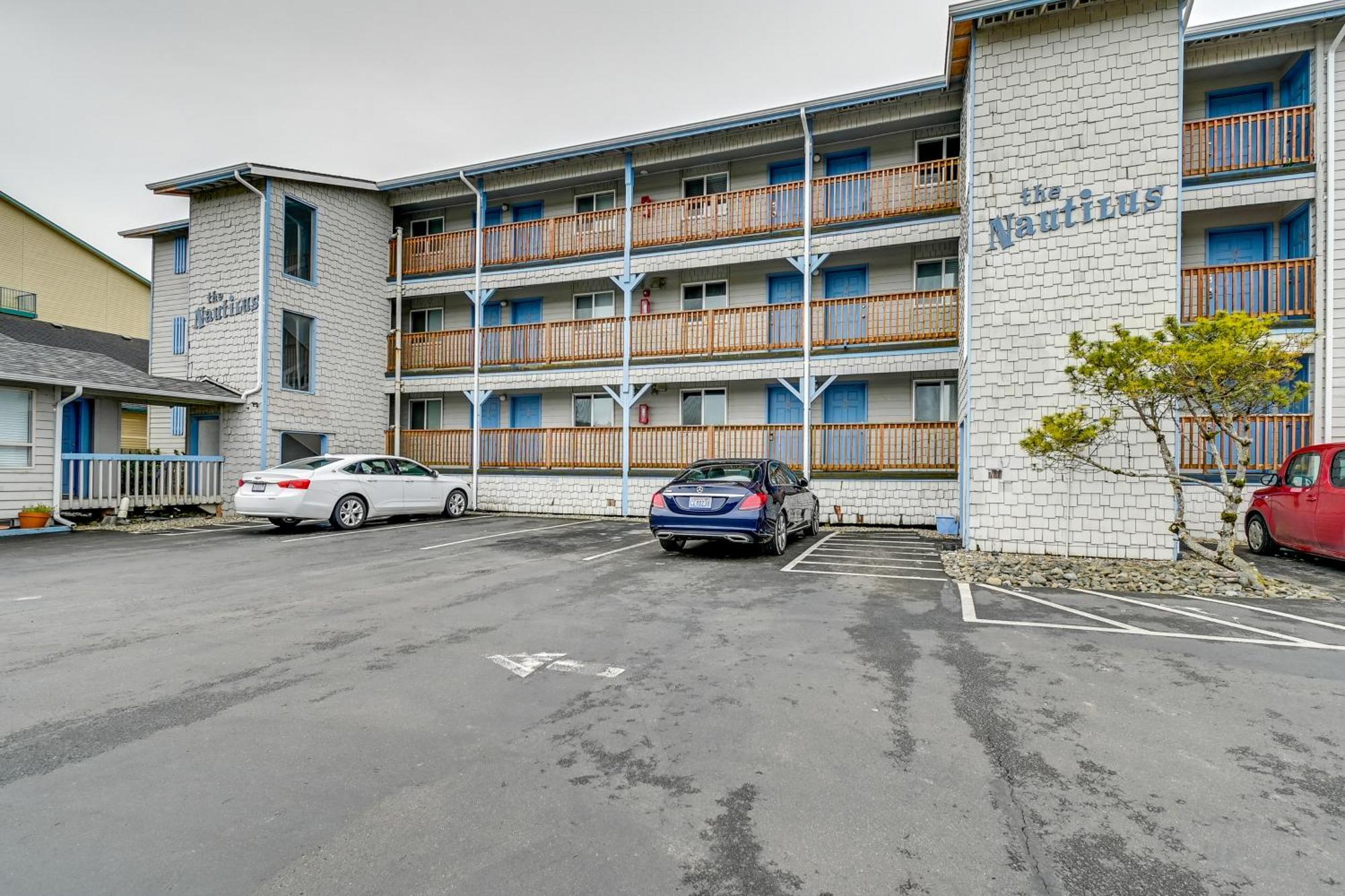 Ocean Shores Condo With Balcony Less Than 1 Mi To Beach! Екстериор снимка